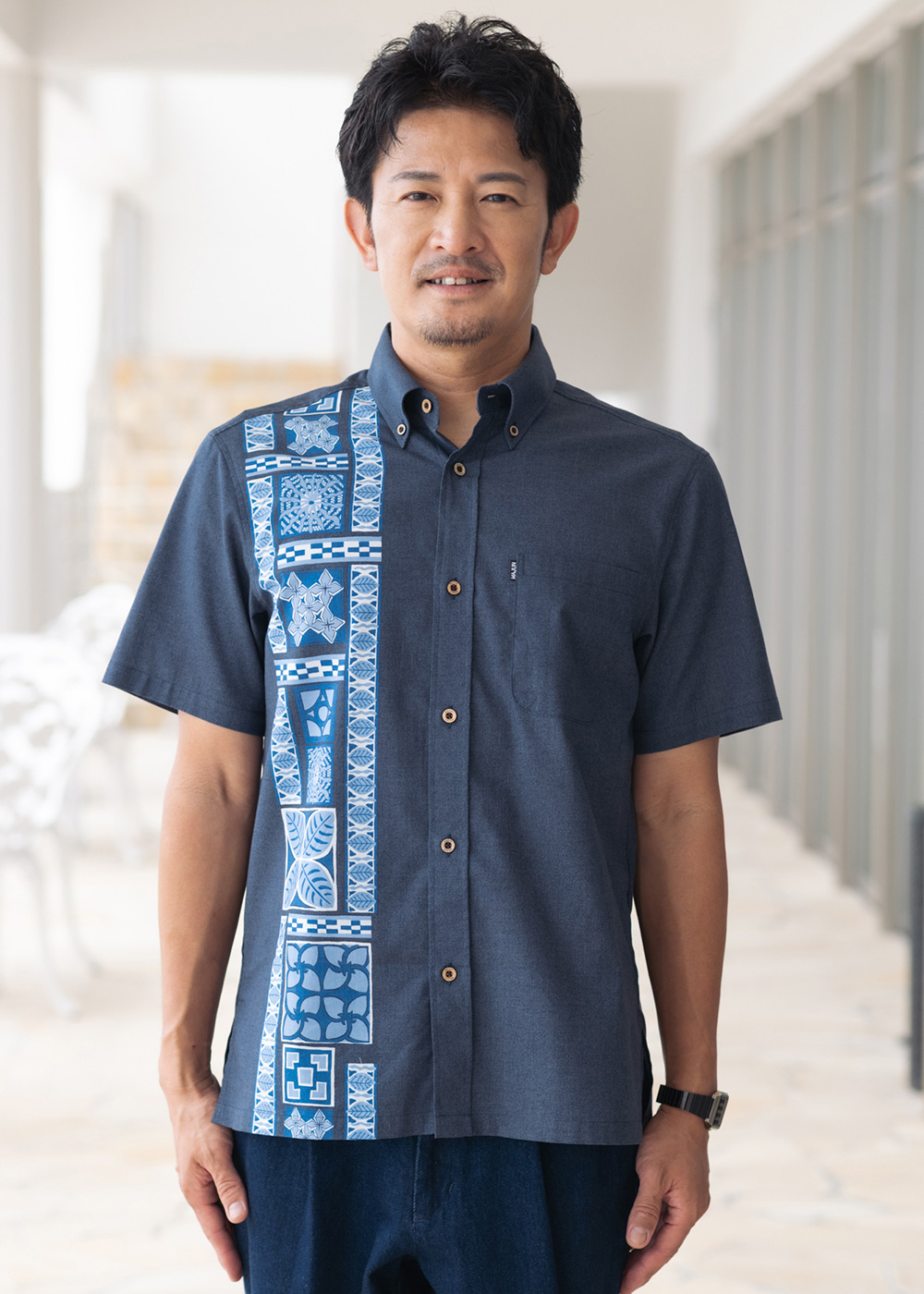 かりゆしウェア（沖縄版アロハシャツ） MAJUN - クロトンガーデン