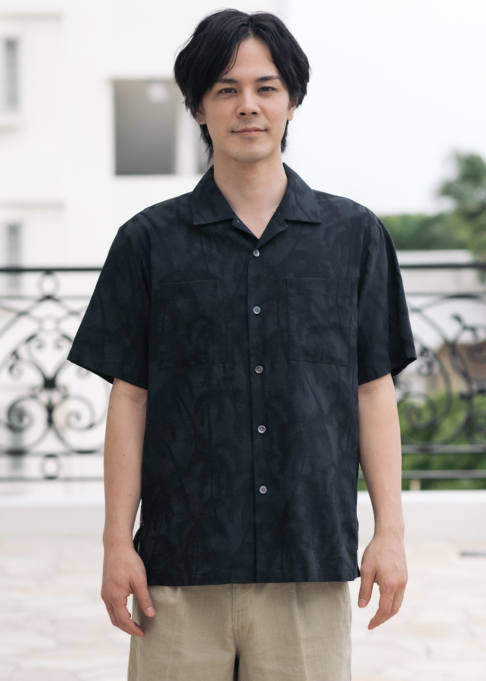 かりゆしウェア（沖縄版アロハシャツ） MAJUN - パームツリージャガード