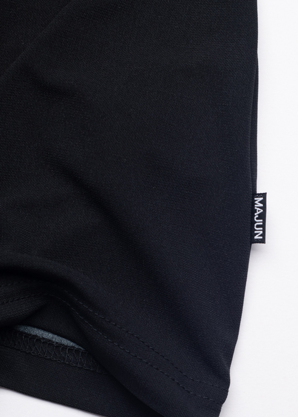 かりゆしウェア（沖縄版アロハシャツ） MAJUN - シルエットリーフ（ルームウェア）