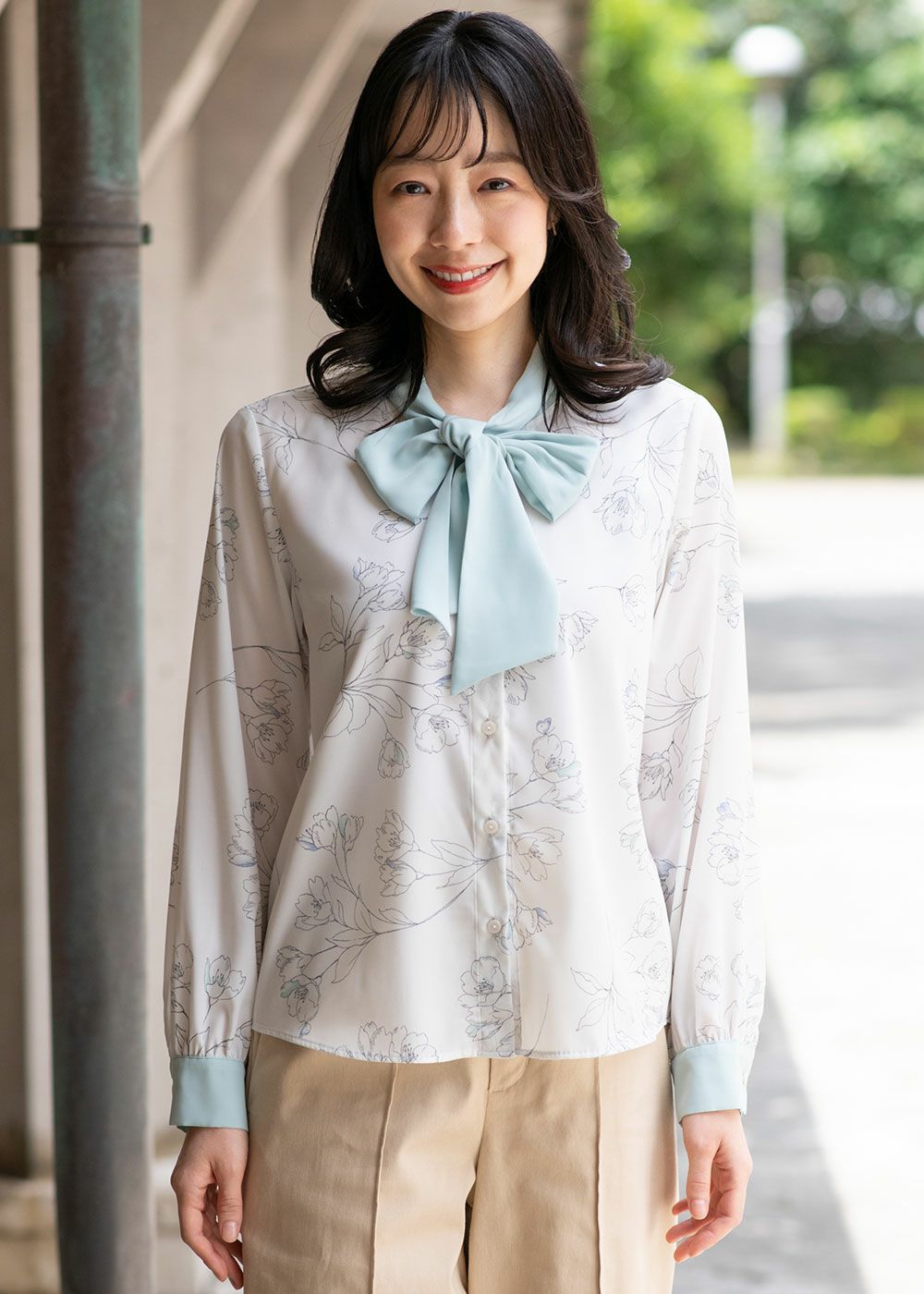 美品　マジュン　MAJUN　エレガンスシャワー　かりゆしウエア　ボウタイ 美品 マジュン MAJUN エレガンスシャワー かりゆしウエア ボウタイ